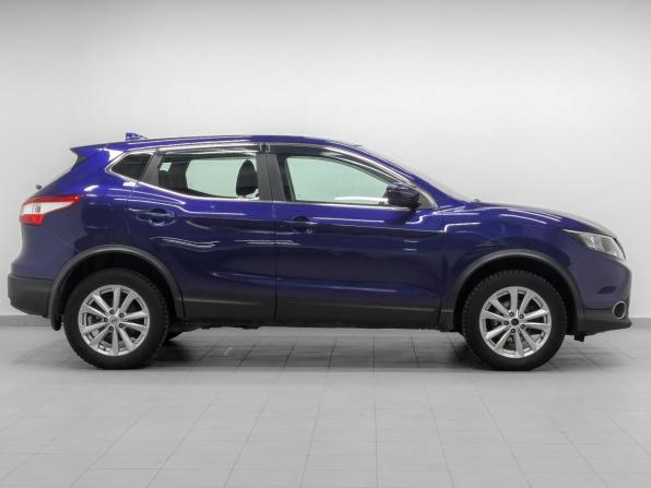 Nissan Qashqai II с пробегом 2018 года, цена 1 880 000 рублей, 93210 км, внедорожник, Автокод Объявления