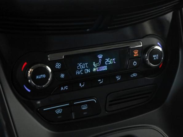 Ford Kuga II Рестайлинг с пробегом 2016 года, цена 1 299 000 рублей, 95123 км, внедорожник, Автокод Объявления