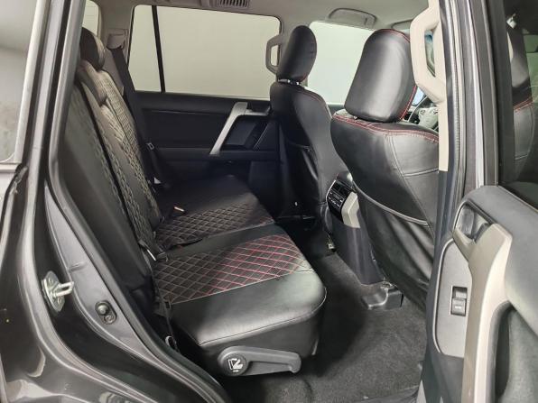 Toyota Land Cruiser Prado 150 Series Рестайлинг 3 с пробегом 2022 года, цена 6 999 000 рублей, 56751 км, внедорожник, Автокод Объявления