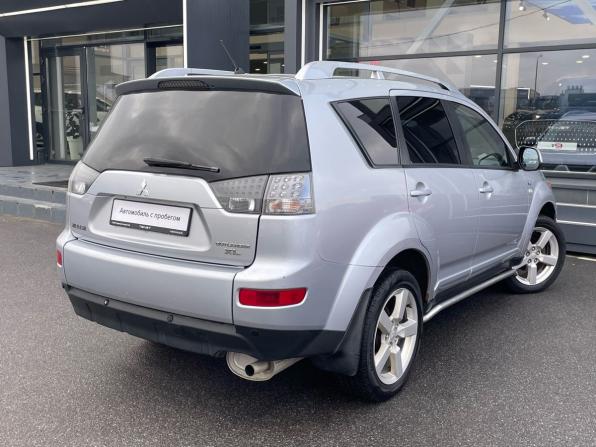 Mitsubishi Outlander II с пробегом 2008 года, цена 890 000 рублей, 230000 км, внедорожник, Автокод Объявления