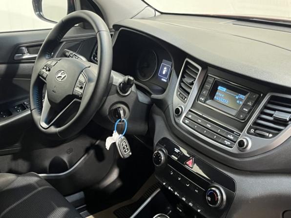Hyundai Tucson III с пробегом 2016 года, цена 1 635 000 рублей, 168426 км, внедорожник, Автокод Объявления