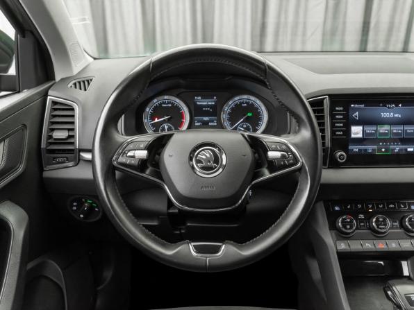 Skoda Karoq I с пробегом 2020 года, цена 2 795 000 рублей, 51578 км, внедорожник, Автокод Объявления