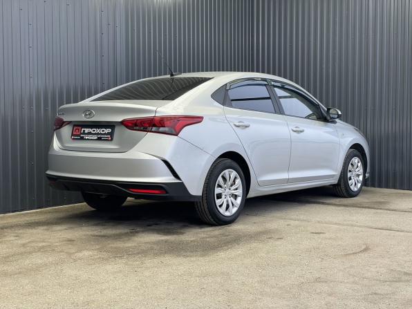 Hyundai Solaris II Рестайлинг с пробегом 2020 года, цена 1 477 000 рублей, 98290 км, седан, Автокод Объявления