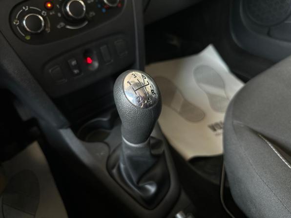 Renault Sandero II с пробегом 2018 года, цена 1 060 000 рублей, 78043 км, хэтчбек, Автокод Объявления