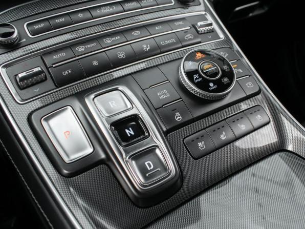 Hyundai Santa Fe IV Рестайлинг с пробегом 2021 года, цена 3 260 000 рублей, 90541 км, внедорожник, Автокод Объявления