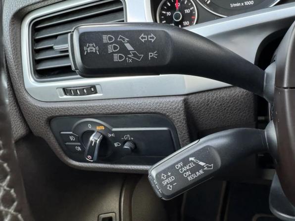 Volkswagen Touareg II Рестайлинг с пробегом 2014 года, цена 2 099 000 рублей, 288100 км, внедорожник, Автокод Объявления