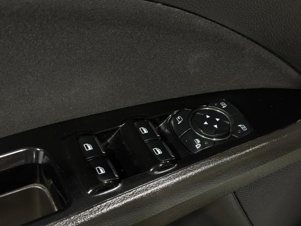 Ford Mondeo V с пробегом 2015 года, цена 1 350 000 рублей, 204443 км, седан, Автокод Объявления