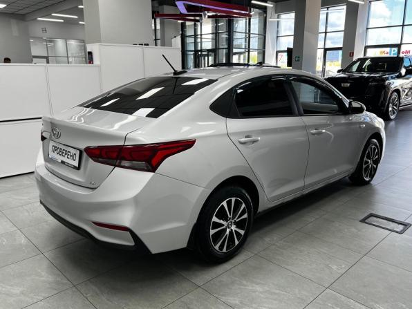 Hyundai Solaris II с пробегом 2019 года, цена 1 350 000 рублей, 81000 км, седан, Автокод Объявления