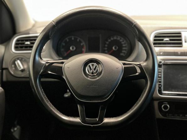 Volkswagen Polo V Рестайлинг с пробегом 2018 года, цена 1 250 000 рублей, 154176 км, седан, Автокод Объявления