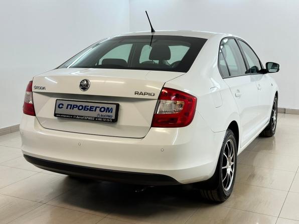 Skoda Rapid I с пробегом 2014 года, цена 1 030 000 рублей, 122549 км, лифтбек, Автокод Объявления