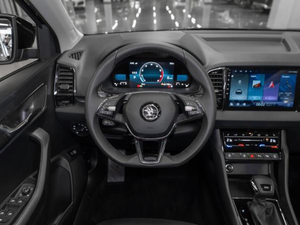 Skoda Karoq I с пробегом 2025 года, цена 3 350 000 рублей, 20 км, внедорожник, Автокод Объявления