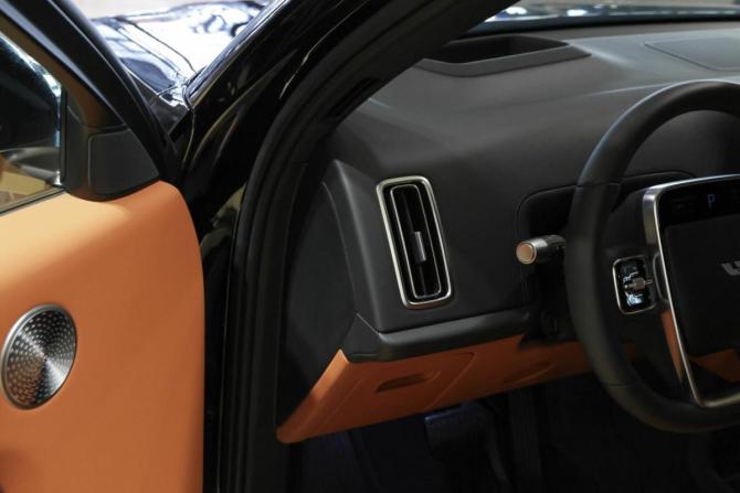 Новый Li Auto (Lixiang) L9 I Рестайлинг 2026 года, цена 12 819 400 рублей, внедорожник, Автокод Объявления