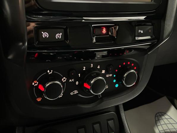 Renault Duster I Рестайлинг с пробегом 2016 года, цена 1 394 000 рублей, 54047 км, внедорожник, Автокод Объявления