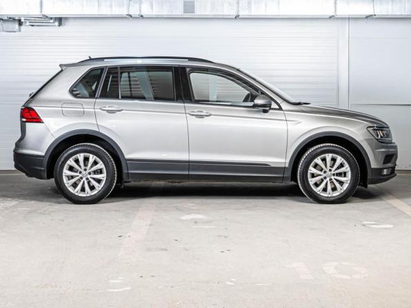 Volkswagen Tiguan II с пробегом 2019 года, цена 2 299 000 рублей, 90246 км, внедорожник, Автокод Объявления