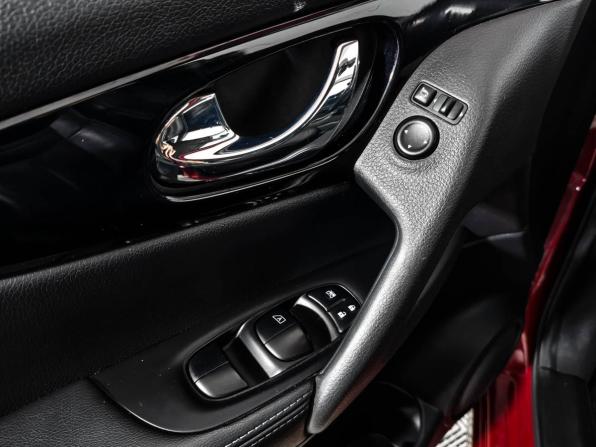 Nissan Qashqai II с пробегом 2017 года, цена 1 790 000 рублей, 79665 км, внедорожник, Автокод Объявления