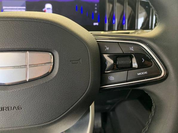Geely Atlas II с пробегом 2024 года, цена 2 950 500 рублей, 35273 км, внедорожник, Автокод Объявления
