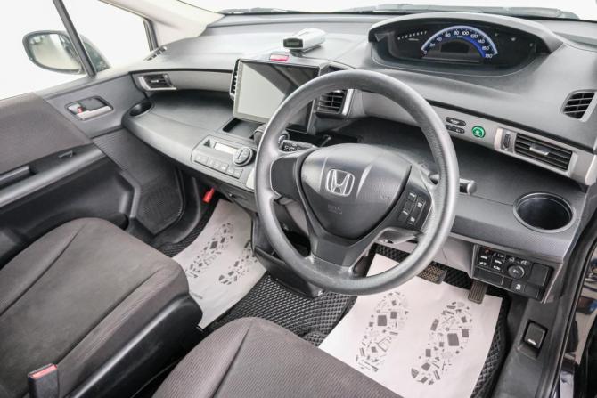 Honda Freed I Рестайлинг с пробегом 2012 года, цена 1 179 000 рублей, 142000 км, компактвэн, Автокод Объявления