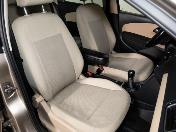 Volkswagen Polo V Рестайлинг с пробегом 2016 года, цена 899 000 рублей, 127819 км, седан, Автокод Объявления