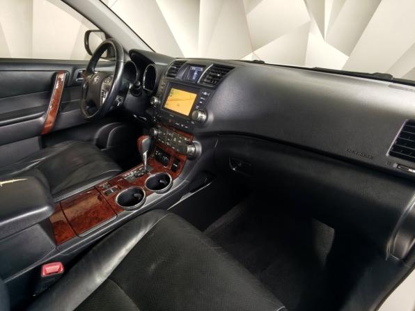Toyota Highlander II (XU40) Рестайлинг с пробегом 2013 года, цена 1 655 000 рублей, 302928 км, внедорожник, Автокод Объявления