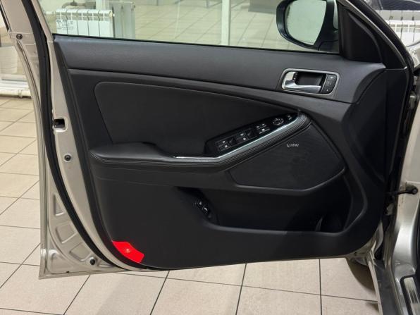 Kia Optima III Рестайлинг с пробегом 2014 года, цена 1 550 000 рублей, 170800 км, седан, Автокод Объявления