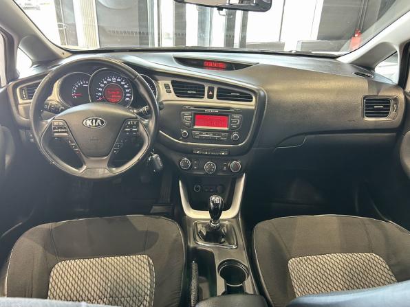 Kia Ceed II с пробегом 2013 года, цена 920 000 рублей, 174175 км, универсал, Автокод Объявления