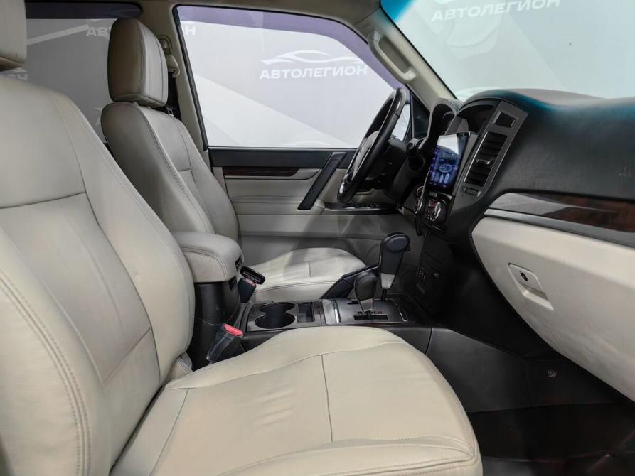 Mitsubishi Pajero IV Рестайлинг 2 Новосибирск  - изображение 15