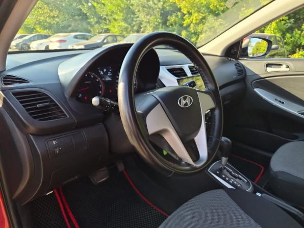 Hyundai Solaris I с пробегом 2014 года, цена 837 000 рублей, 110268 км, седан, Автокод Объявления