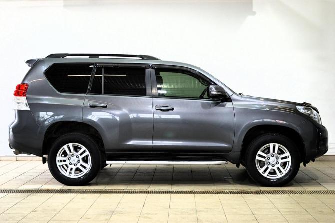 Toyota Land Cruiser Prado 150 Series с пробегом 2010 года, цена 3 050 000 рублей, 213000 км, внедорожник, Автокод Объявления