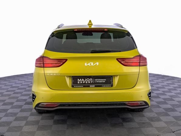 Kia Ceed III Рестайлинг с пробегом 2021 года, цена 1 850 000 рублей, 114118 км, универсал, Автокод Объявления