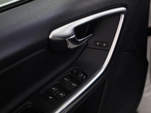 Volvo S60 II Рестайлинг с пробегом 2014 года, цена 1 619 000 рублей, 121737 км, седан, Автокод Объявления