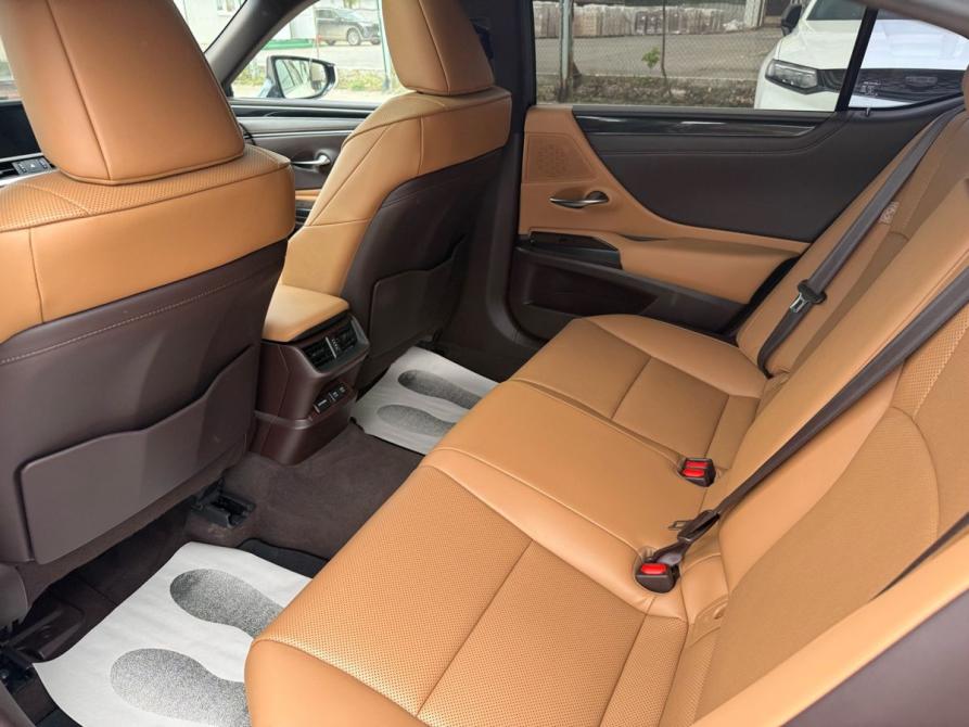 Lexus ES VII Пермь  - изображение 12