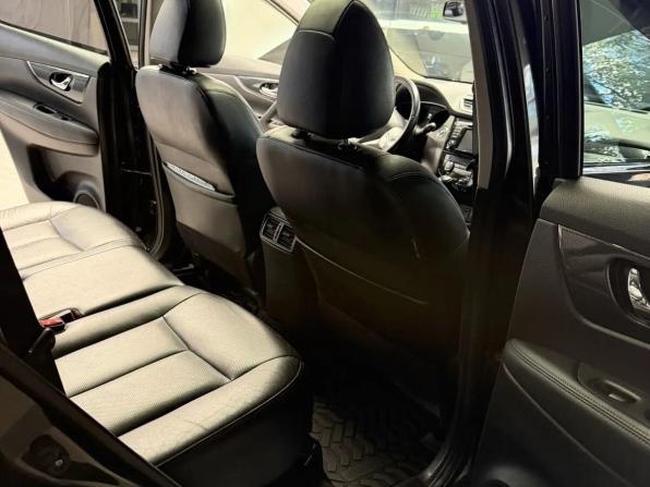 Nissan X-Trail II Рестайлинг с пробегом 2015 года, цена 1 300 000 рублей, 283189 км, внедорожник, Автокод Объявления