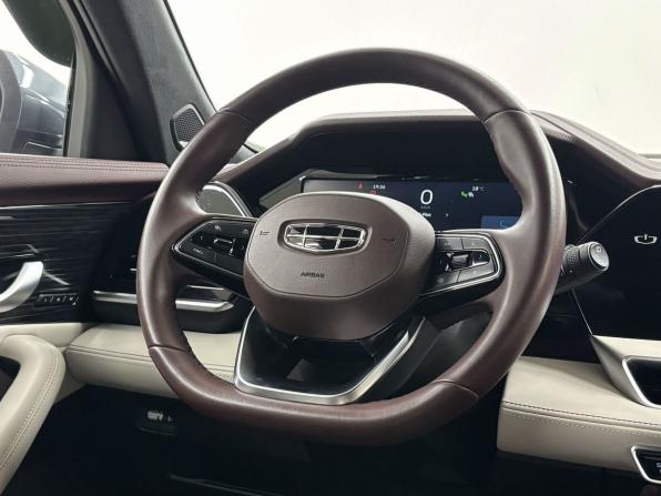 Geely Monjaro I с пробегом 2023 года, цена 3 380 000 рублей, 31307 км, внедорожник, Автокод Объявления
