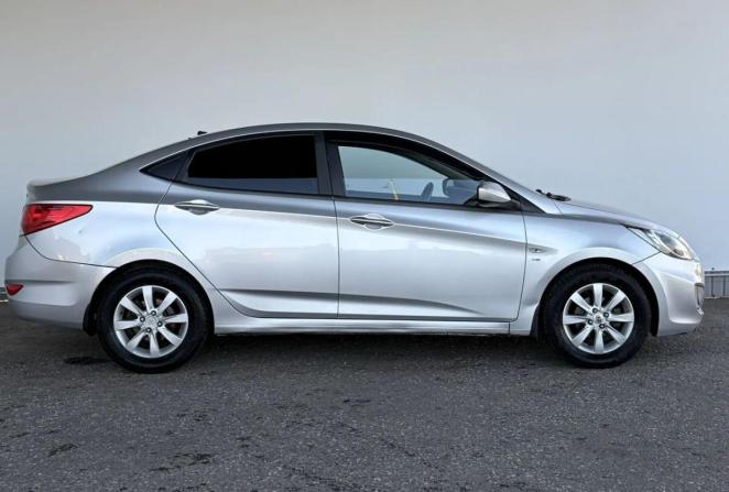 Hyundai Solaris I с пробегом 2012 года, цена 625 000 рублей, 252909 км, седан, Автокод Объявления
