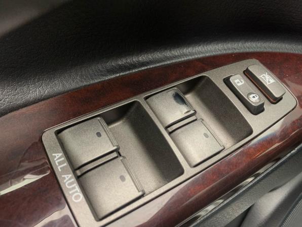 Lexus LX III Рестайлинг с пробегом 2012 года, цена 3 699 000 рублей, 247250 км, внедорожник, Автокод Объявления