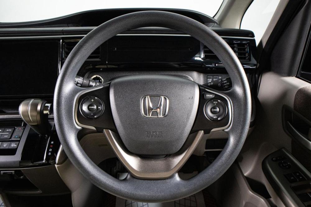 Honda Stepwgn V Сургут  - изображение 13