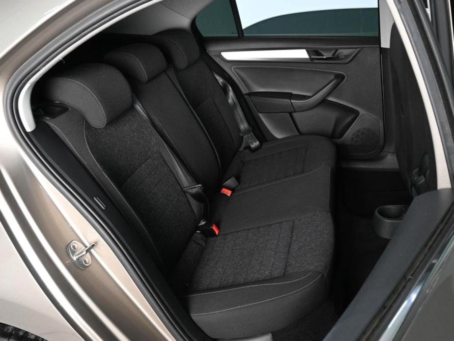 Skoda Rapid I Рестайлинг Ростов-на-Дону  - изображение 7