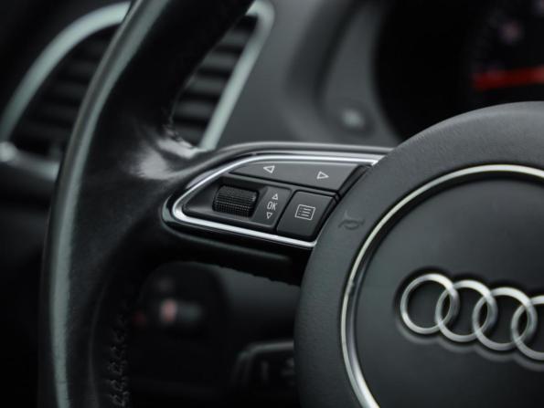 Audi Q3 I (8U) Рестайлинг с пробегом 2017 года, цена 2 369 000 рублей, 97218 км, внедорожник, Автокод Объявления