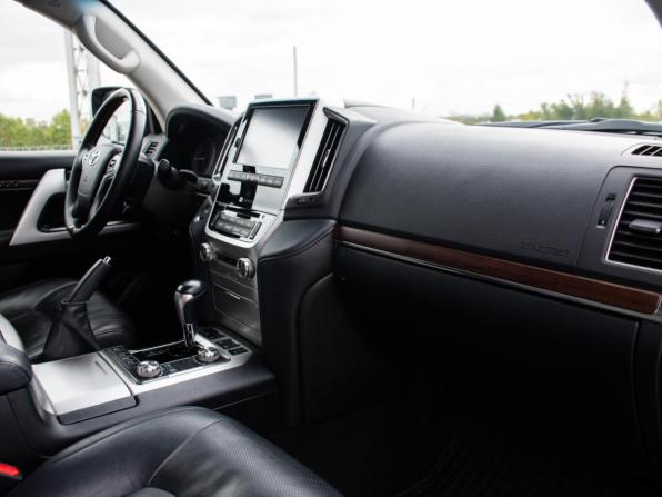 Toyota Land Cruiser 200 Series Рестайлинг 2 с пробегом 2019 года, цена 7 148 000 рублей, 104673 км, внедорожник, Автокод Объявления