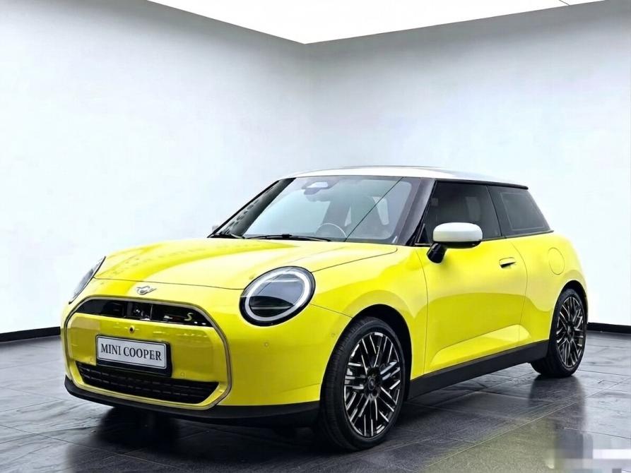 Mini Hatch IV (F65/F66/J01) Краснодар  - изображение 1