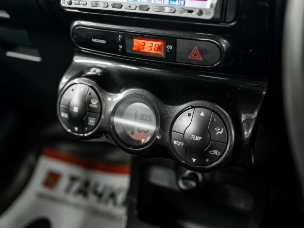 Toyota Ist II с пробегом 2010 года, цена 940 000 рублей, 154559 км, хэтчбек, Автокод Объявления