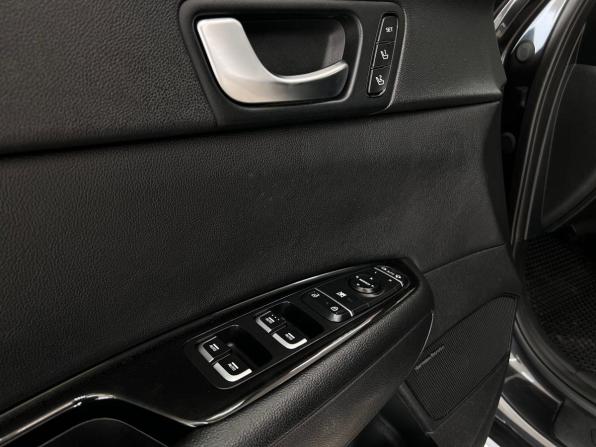 Kia Optima IV Рестайлинг с пробегом 2019 года, цена 2 220 000 рублей, 137895 км, седан, Автокод Объявления