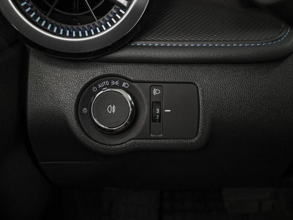Chevrolet Monza II Рестайлинг с пробегом 2023 года, цена 1 640 000 рублей, 44129 км, седан, Автокод Объявления