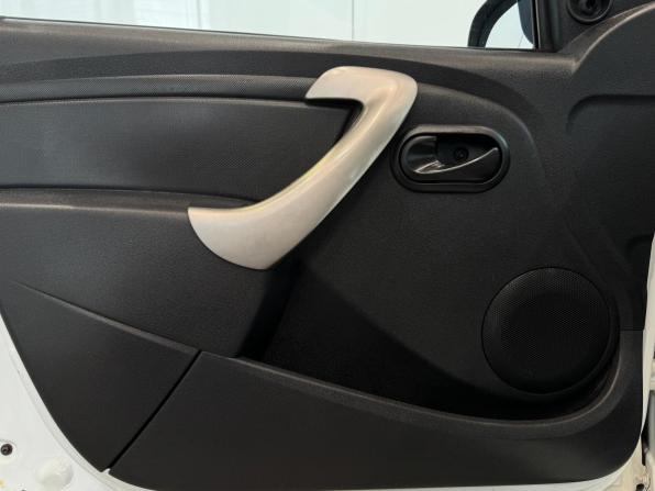 Renault Sandero I с пробегом 2013 года, цена 670 000 рублей, 133150 км, хэтчбек, Автокод Объявления
