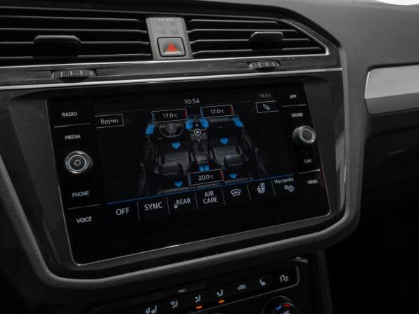 Volkswagen Tiguan II с пробегом 2019 года, цена 2 330 000 рублей, 98129 км, внедорожник, Автокод Объявления