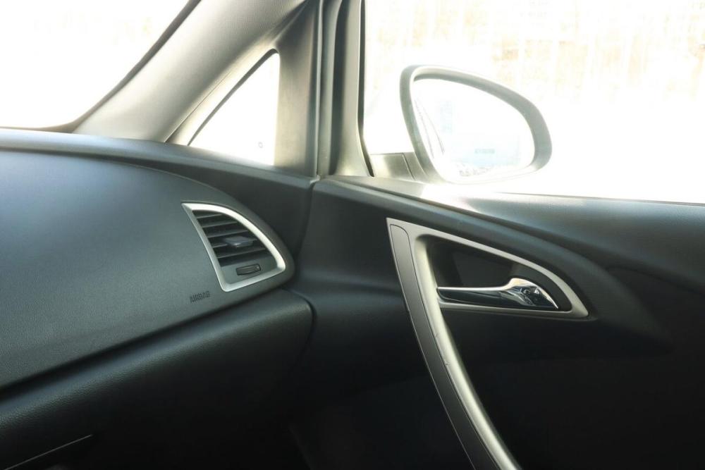 Opel Astra J Казань  - изображение 14