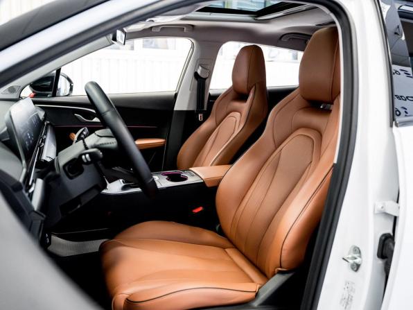 Omoda C5 I с пробегом 2023 года, цена 1 800 000 рублей, 29271 км, внедорожник, Автокод Объявления
