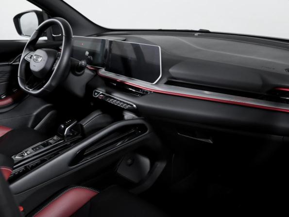 Geely Coolray I Рестайлинг с пробегом 2024 года, цена 2 299 000 рублей, 25600 км, внедорожник, Автокод Объявления