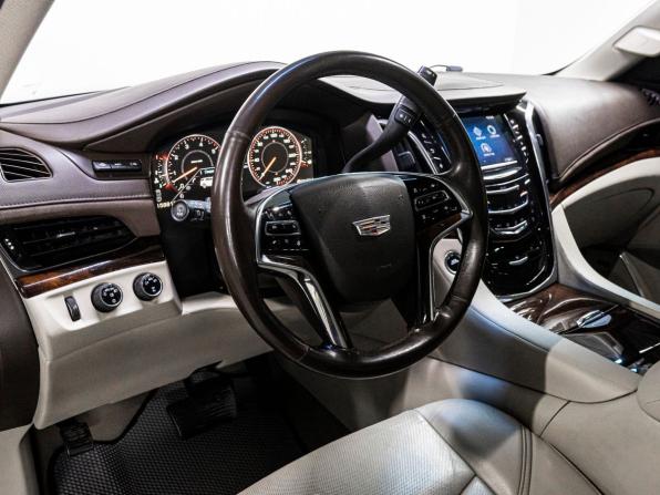 Cadillac Escalade IV с пробегом 2015 года, цена 3 799 000 рублей, 158809 км, внедорожник, Автокод Объявления