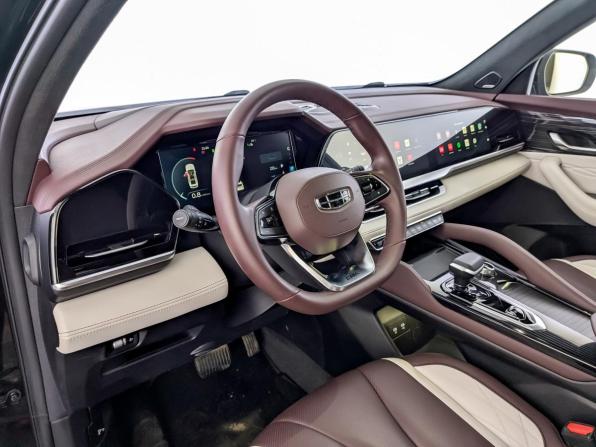 Geely Monjaro I с пробегом 2023 года, цена 3 230 000 рублей, 72936 км, внедорожник, Автокод Объявления